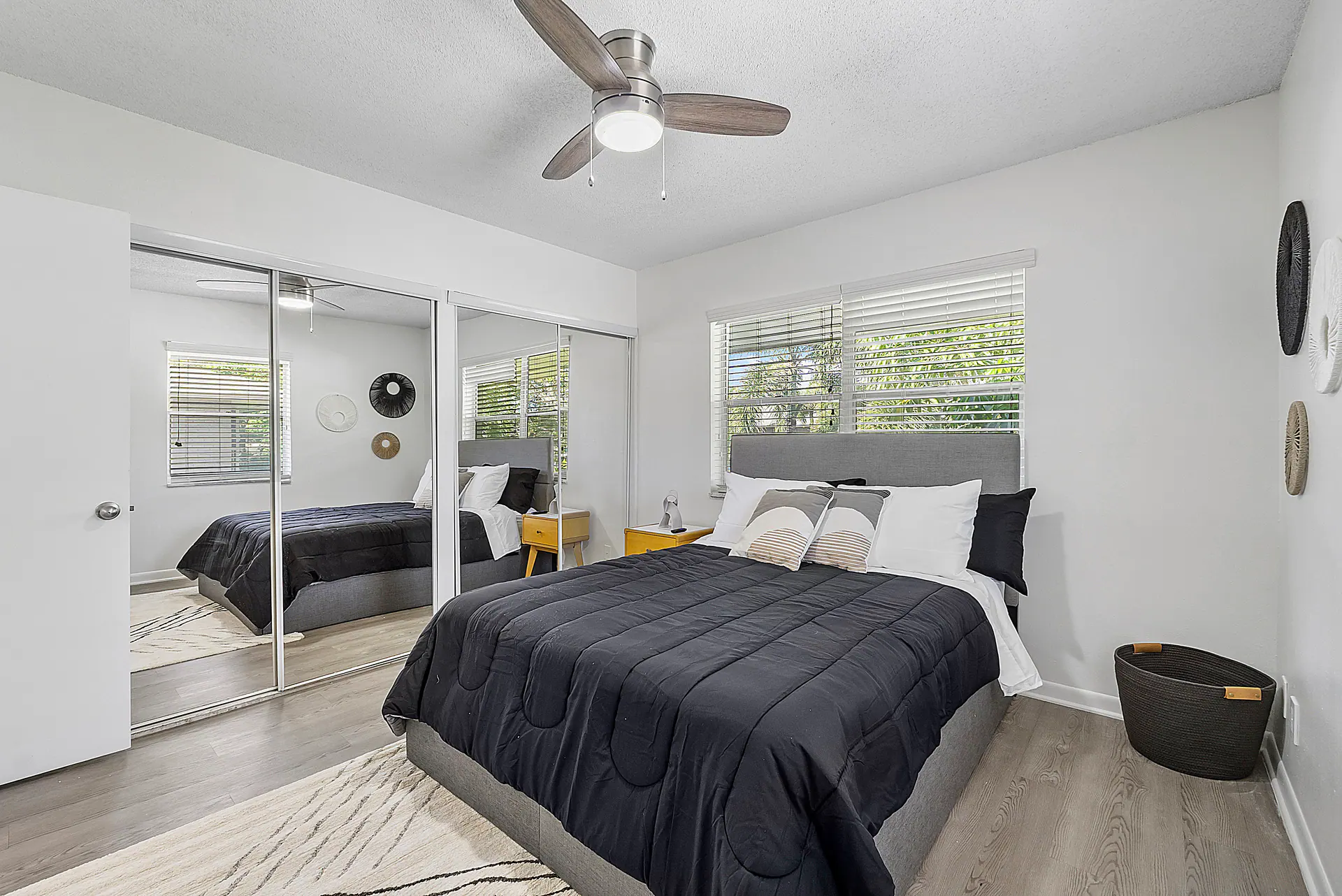 Waterford Bay 200 Ne 20th St 19