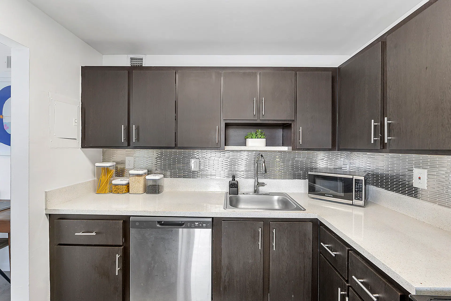 Waterford Bay 200 Ne 20th St 10
